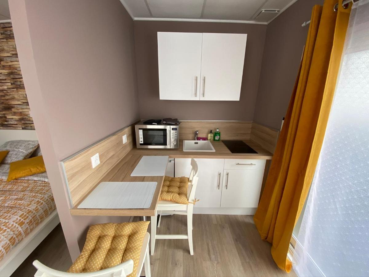 Logements Equipes A Onnaing Avec Espace Balneo En Option Proche Toyota, Autoroute Et Valenciennes Екстер'єр фото