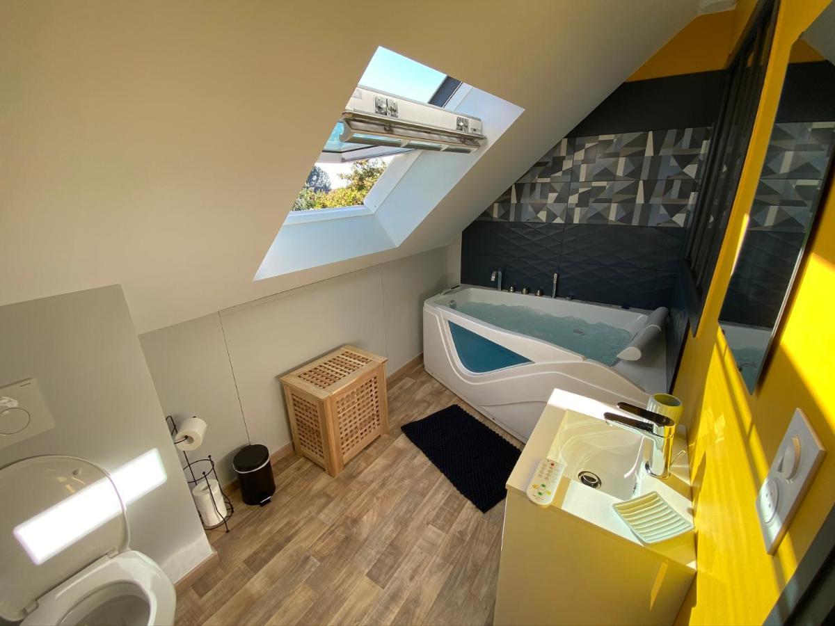 Logements Equipes A Onnaing Avec Espace Balneo En Option Proche Toyota, Autoroute Et Valenciennes Екстер'єр фото